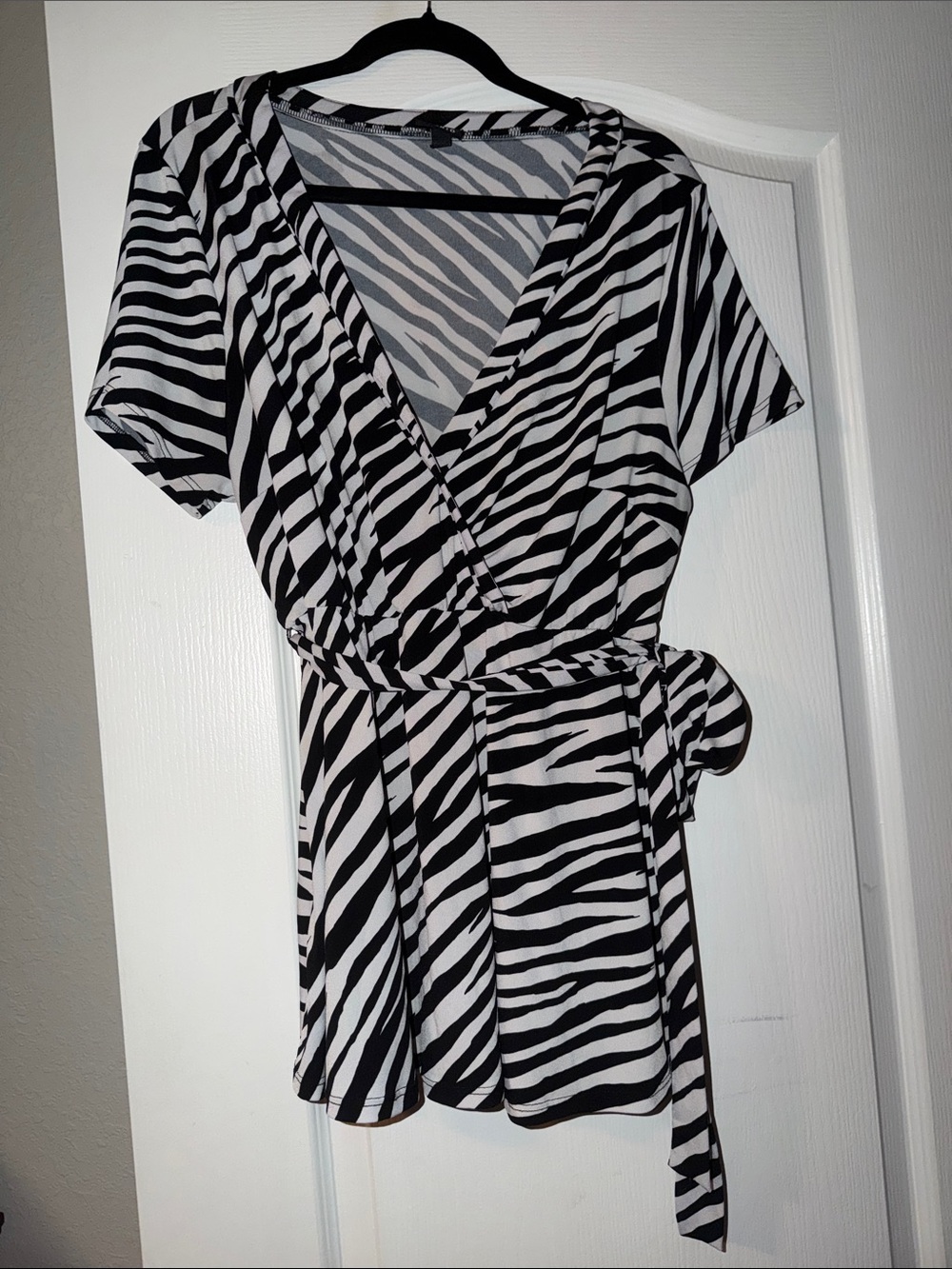 torrid Black & White Zebra Wrap Tunic
